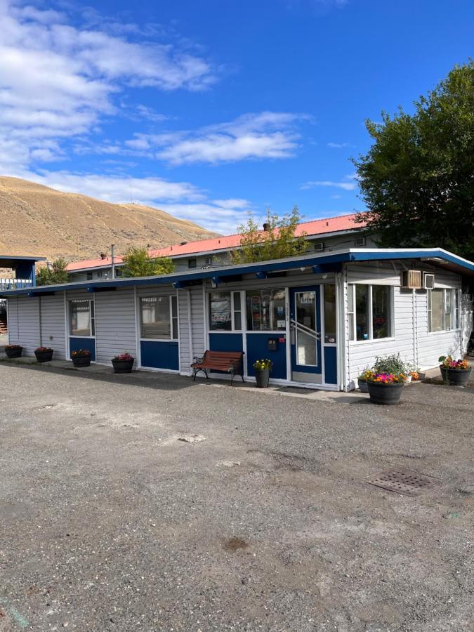 Sundowner Motel 卡切溪 外观 照片