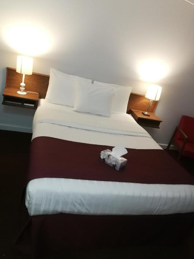 Sundowner Motel 卡切溪 外观 照片